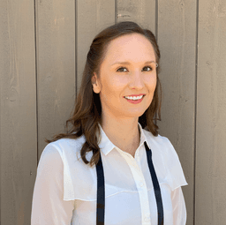 Hillary Lyons